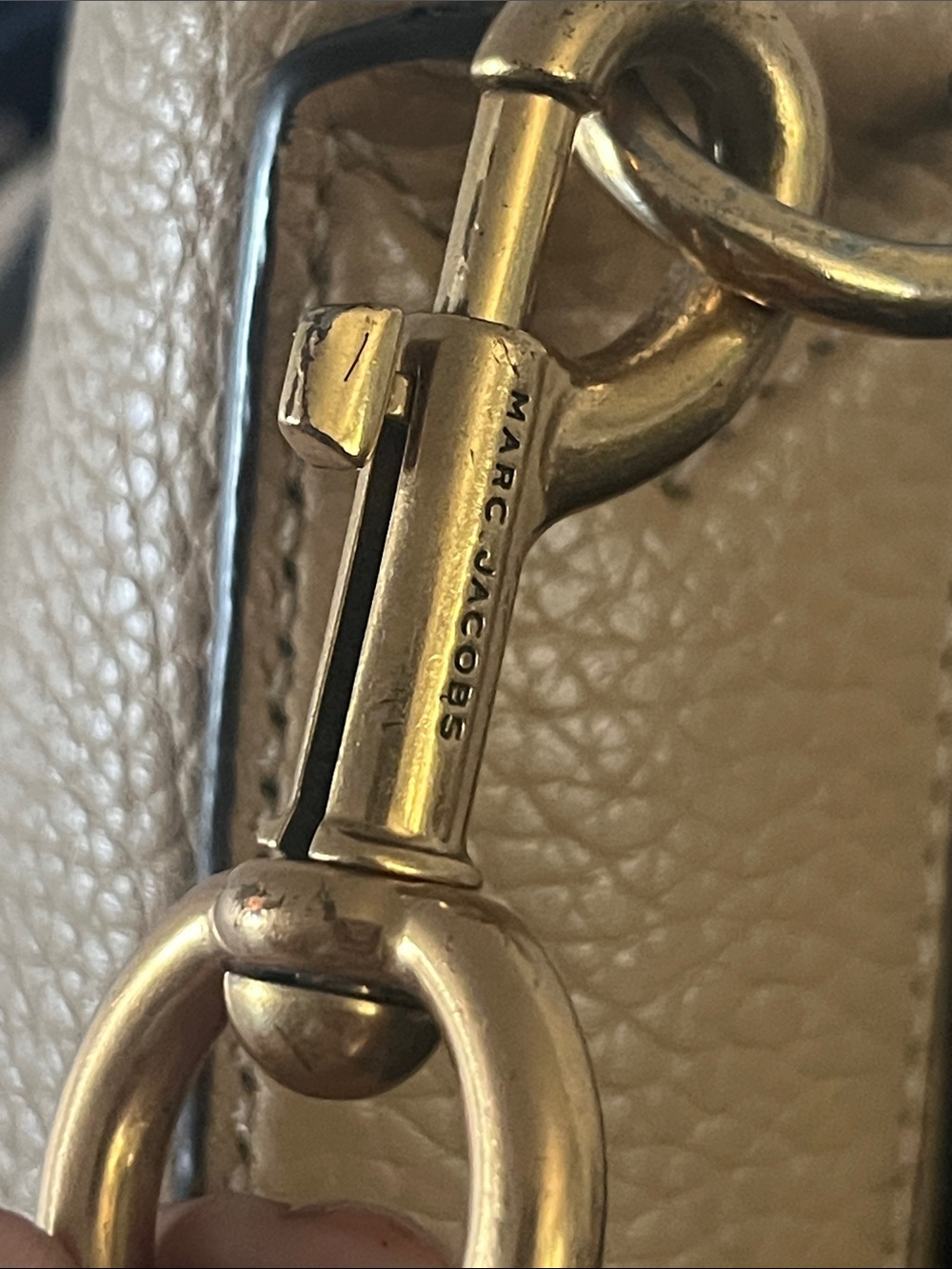 Marc Jacobs Gotham Leather Bucket Crossbody Tan Bag w/Blue and Burgundy Strap - Picture 8 of 9